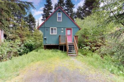 Christina Cabin Girdwood