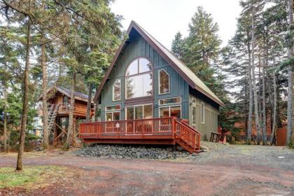 Hanging Glacier Chalet - image 13