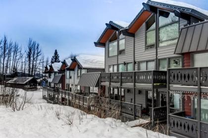 East Condo #202 - image 17