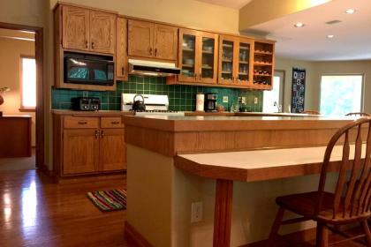 Snowline Cabin #29 - An Ultra Custom Family Vacation Home! - image 12