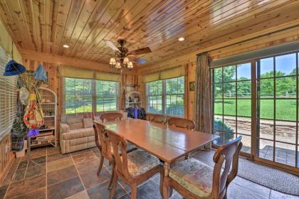 Spacious Glade Valley House with Mountain Scenery! - image 9