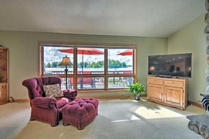 Lakefront Cottage with Deck and July 3 Firework Views! - image 4