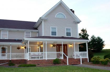 Four Seasons Country Inn - image 4