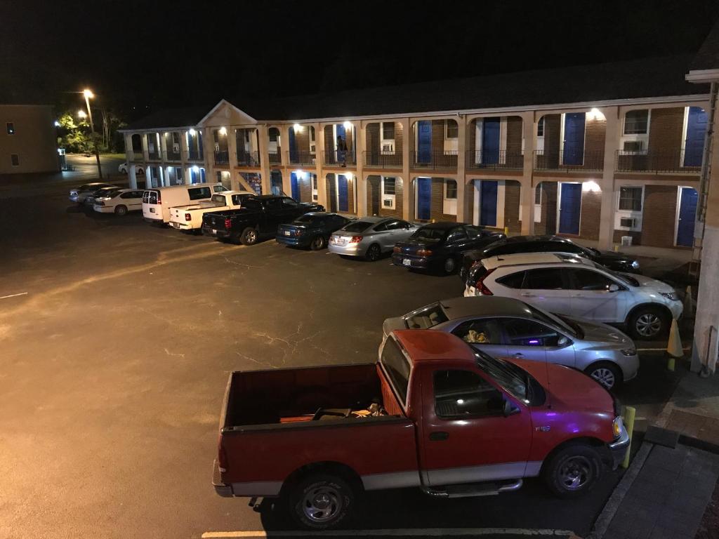 Towne Inn - image 2