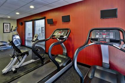 Hampton Inn & Suites Richmond/Virginia Center - image 10