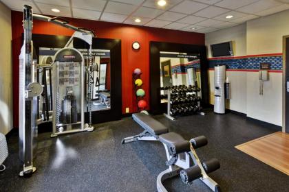 Hampton Inn & Suites Richmond/Virginia Center - image 9