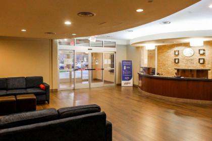Comfort Suites at Virginia Center Commons - image 12