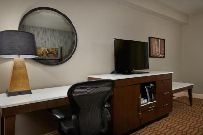 Virginia Crossings Hotel Tapestry Collection by Hilton - image 15