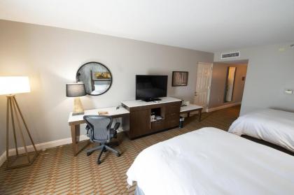 Virginia Crossings Hotel Tapestry Collection by Hilton - image 9