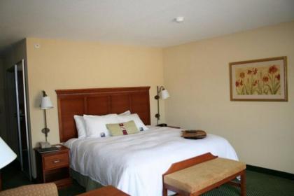 Hampton Inn & Suites St. Louis - Edwardsville - image 4
