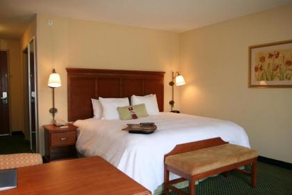 Hampton Inn & Suites St. Louis - Edwardsville - image 7