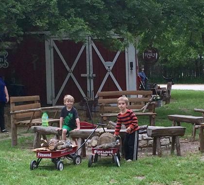 Country Woods Inn - image 4