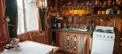 Country Woods Inn - image 7