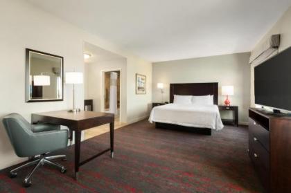 Hampton Inn & Suites Phoenix Glendale-Westgate - image 5