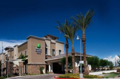 Holiday Inn Express  Suites Phoenix Glendale Dist an IHG Hotel