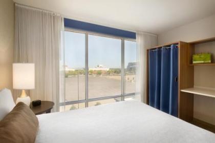 Home2 Suites By Hilton Glendale Westgate - image 2