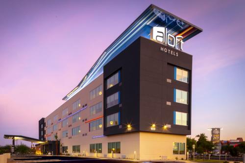 Aloft Glendale at Westgate - main image