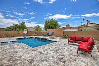 Pet-Friendly Glendale Home with Pool and Putting Green