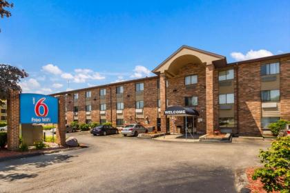 Motel 6-Milwaukee WI - Glendale