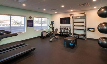 Tru By Hilton Phoenix Glendale Westgate - image 14