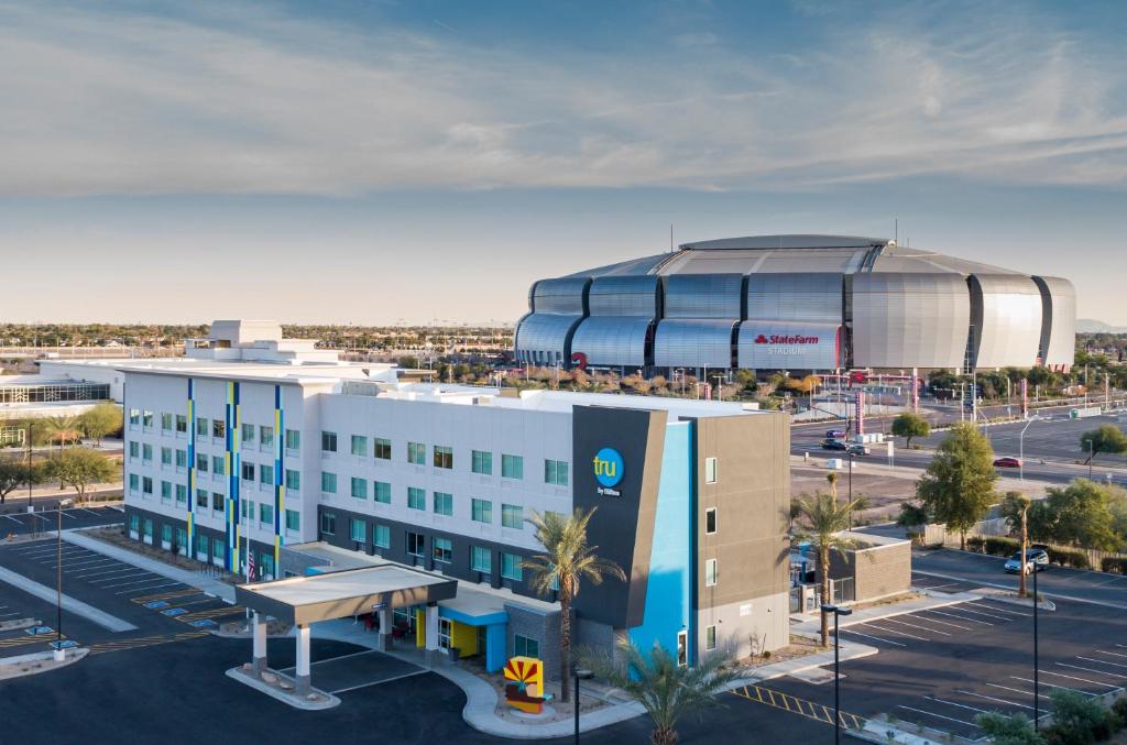 Tru By Hilton Phoenix Glendale Westgate - image 2