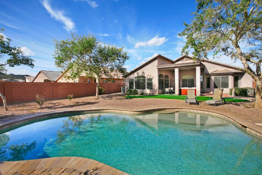 Glendale Home - main image