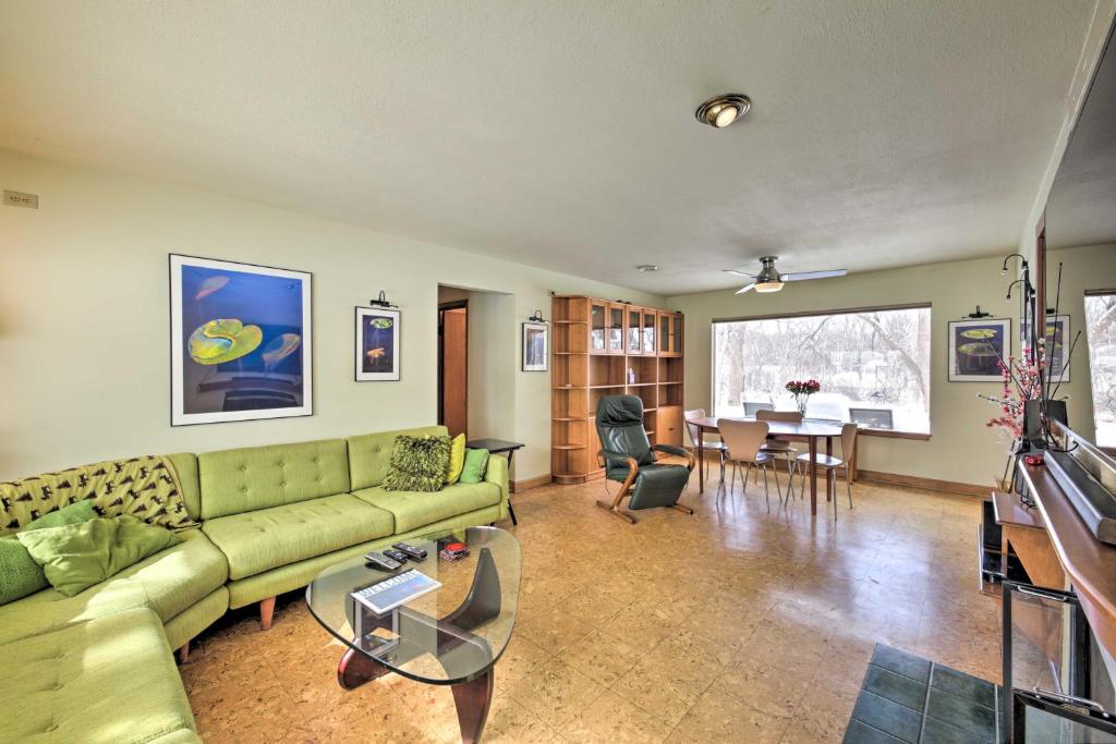 Riverfront Retreat about 4 Mi to Dtwn Milwaukee! - main image