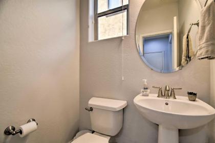 Glendale Home with Putting Green and Pool Access! - image 18