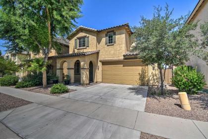 Glendale Home with Putting Green and Pool Access! - image 8