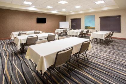 Holiday Inn Express Hotel & Suites Glendive an IHG Hotel - image 9