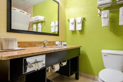 Quality Inn & Suites Glenmont - Albany South - image 11
