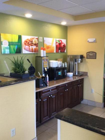 Quality Inn & Suites Glenmont - Albany South - image 2