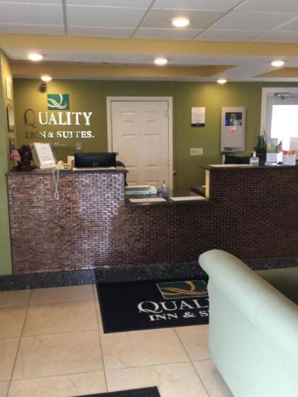 Quality Inn & Suites Glenmont - Albany South - image 4