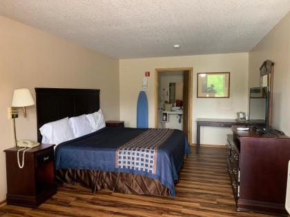 Riverwood Inn - image 10