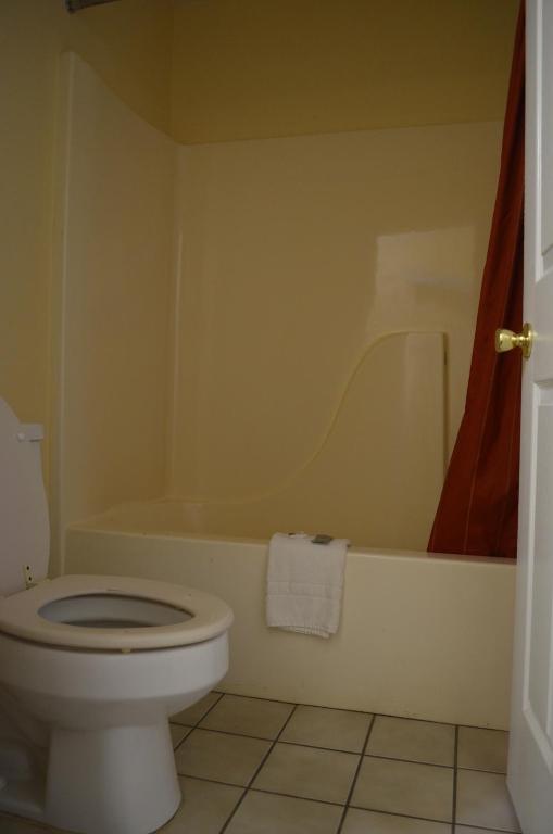 Ouachita Mountain Inn - image 5
