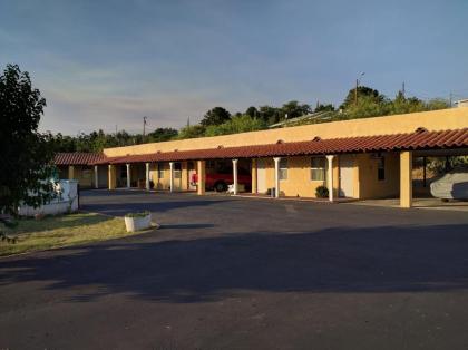 El Rey Motel - image 14
