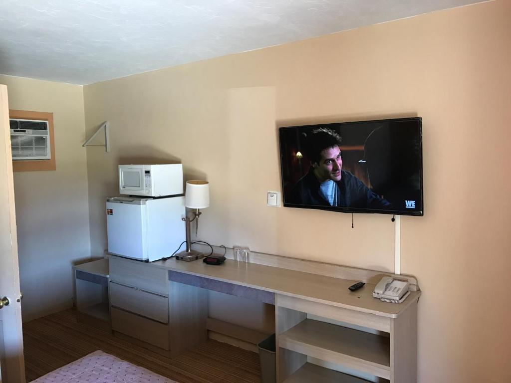 El Rey Motel - image 2