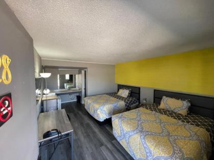 Belle Aire Motel - image 12
