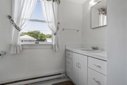 Ocean Front Cottage - Long Beach - image 4