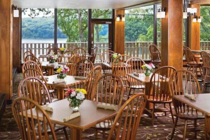 Burr Oak Lodge and Conference Center - image 9
