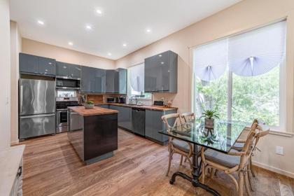 2 Bed 1 Bath Vacation home in Gold Beach - image 9