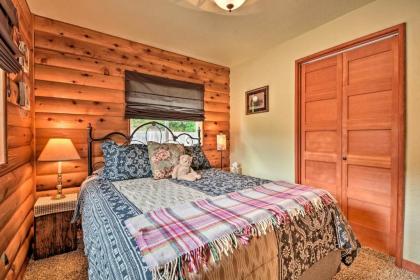 Gold Beach Apt with Activites - 2 Mi to Ocean - image 9