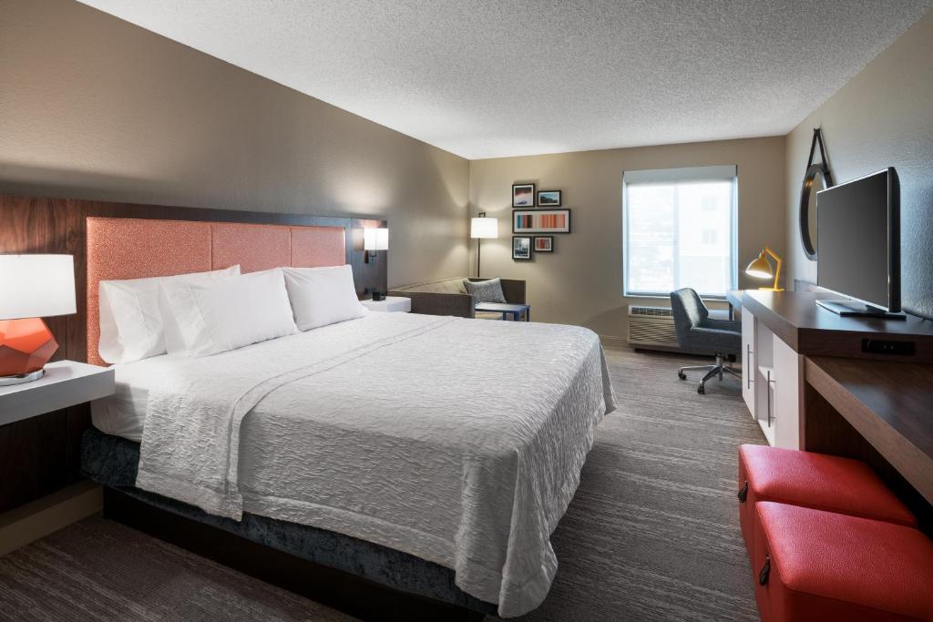 Hampton Inn Denver-West/Golden - image 3