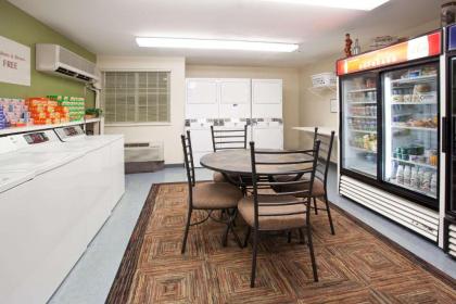 Sonesta Simply Suites Denver West Federal Center - image 18