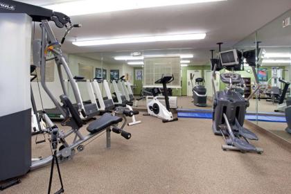 Sonesta Simply Suites Denver West Federal Center - image 20