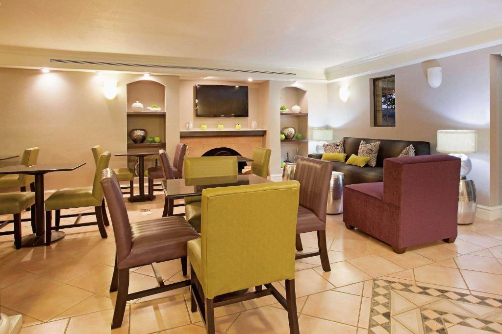 La Quinta Inn by Wyndham Denver Golden - image 2