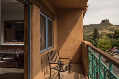 Table Mountain Inn - image 12