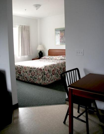 Ponderosa Motel - image 10