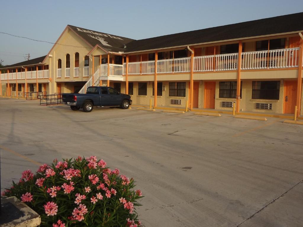 Antlers Inn Goliad - main image