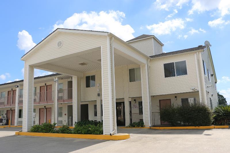 Western Inn - Gonzales - main image